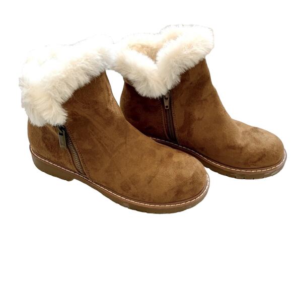 American Eagle Brown Shearling Zip Up Short Booties - Picture 1 of 11